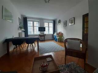 Апартаменты Apartment in Old Town - view of Mariacki Church Гданьск Апартаменты с 1 спальней-63