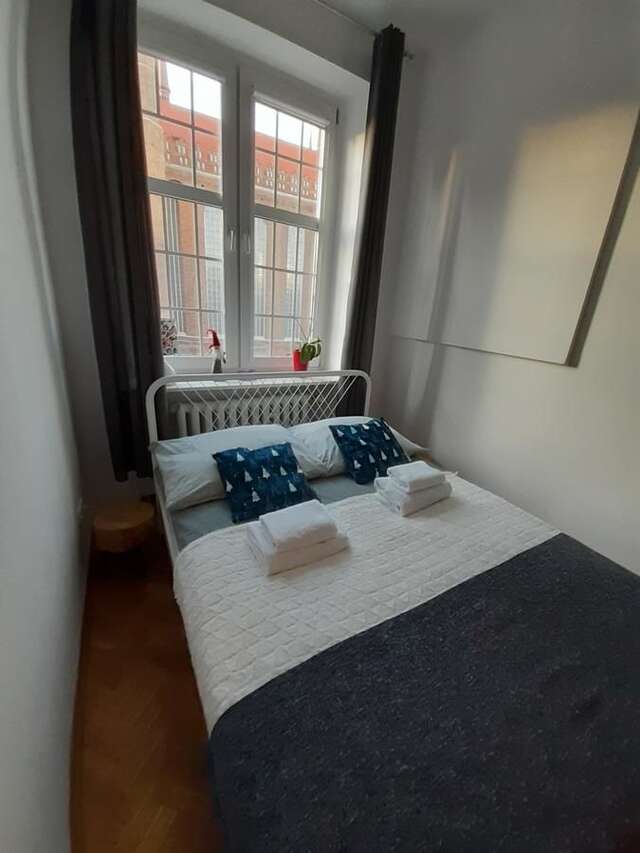 Апартаменты Apartment in Old Town - view of Mariacki Church Гданьск-11